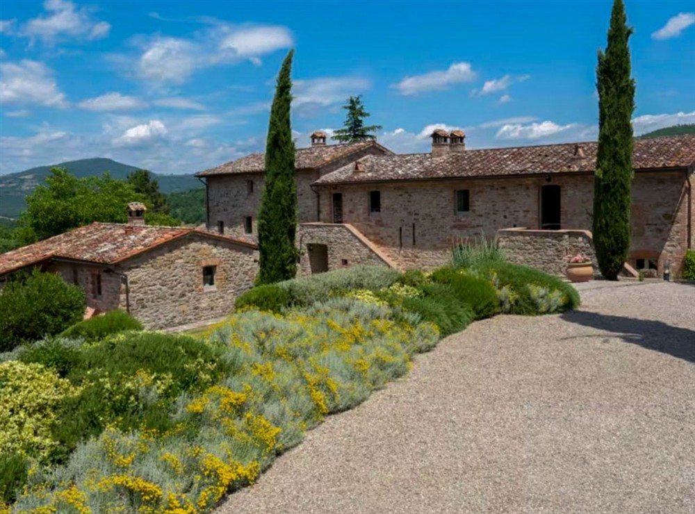 Casa Zari