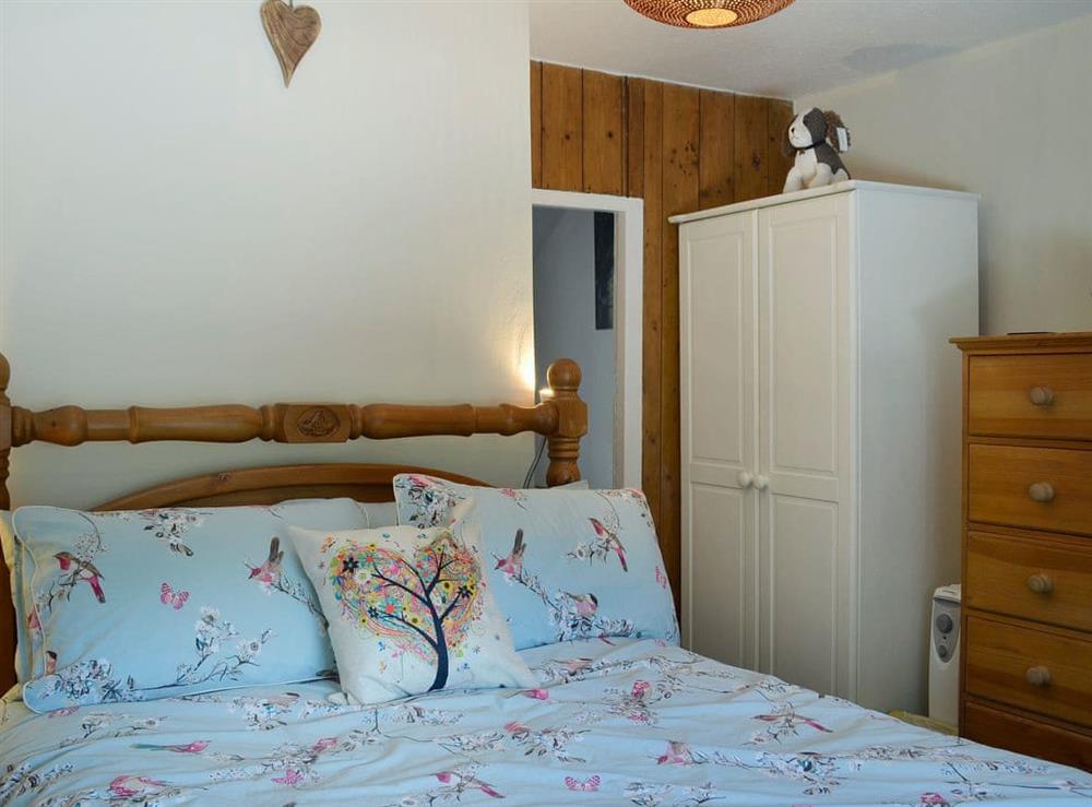 Charming double bedroom at Castiel Cottage in Ysbyty Ifan, near Betws-y-Coed, Gwynedd