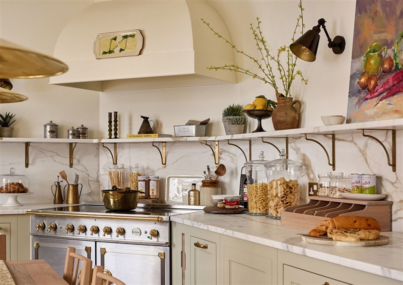 The kitchen (photo 4) at Castle Corner, The Georgian House, Ludlow