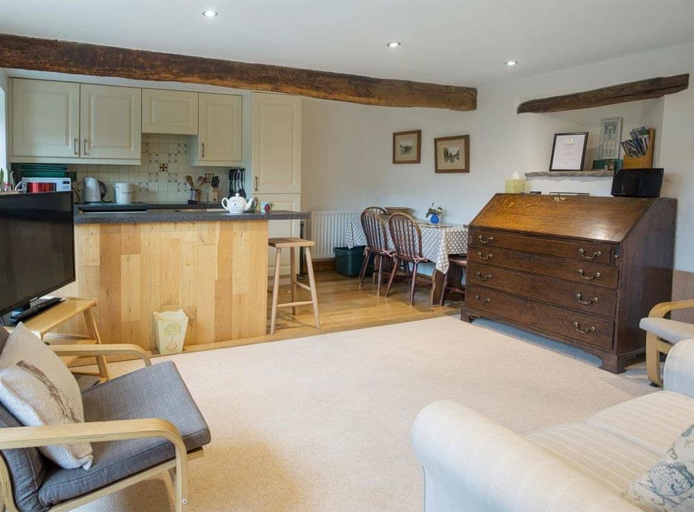 Beautifully presented open plan living space (photo 2) at Castle House Cottage in Hartley, near Kirkby Stephen, Cumbria