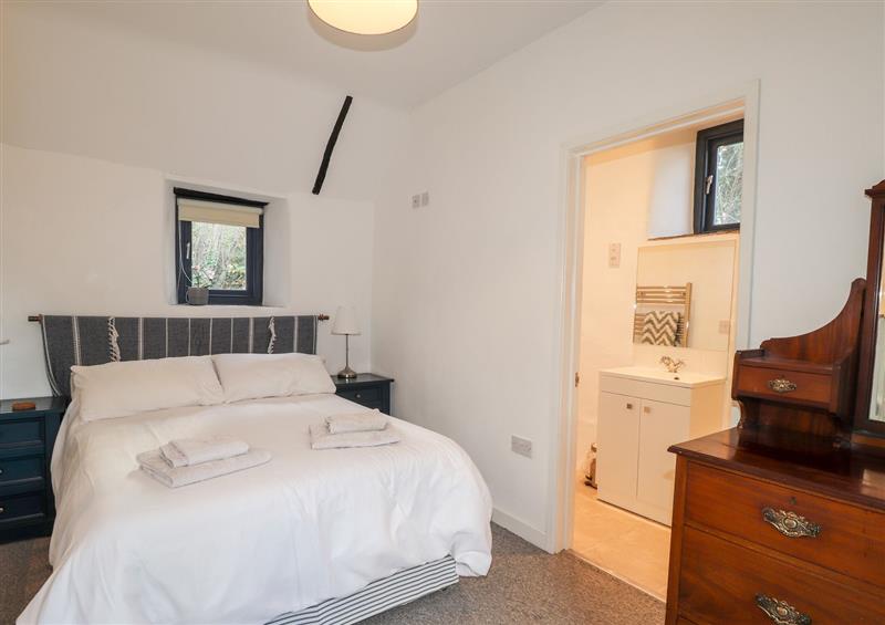 One of the 3 bedrooms (photo 4) at Castle Mill, Newport