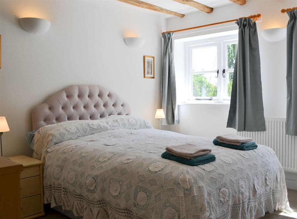 Attractive double bedroom at The Hop Cottage, 