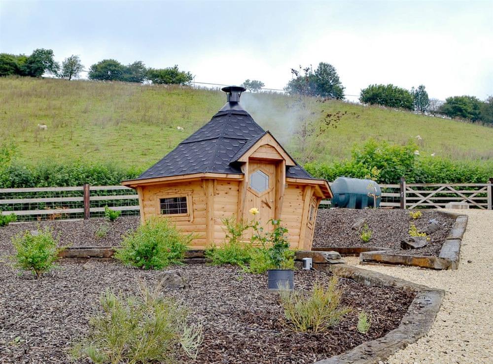 Brilliant Arctic cabin in the garden and grounds at Castle View in Llananno, near Llandrindod Wells, Powys