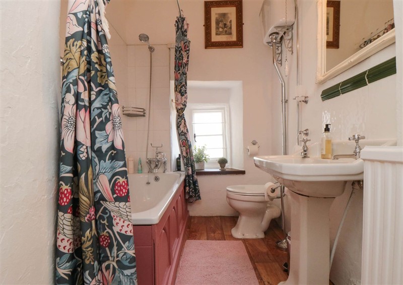 The bathroom at Catherine Parrs Sewing Room, Snape near Bedale