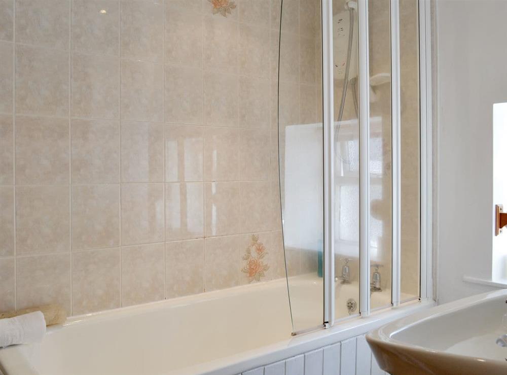 Bathroom with shower over bath at Causey View in Keswick, Cumbria