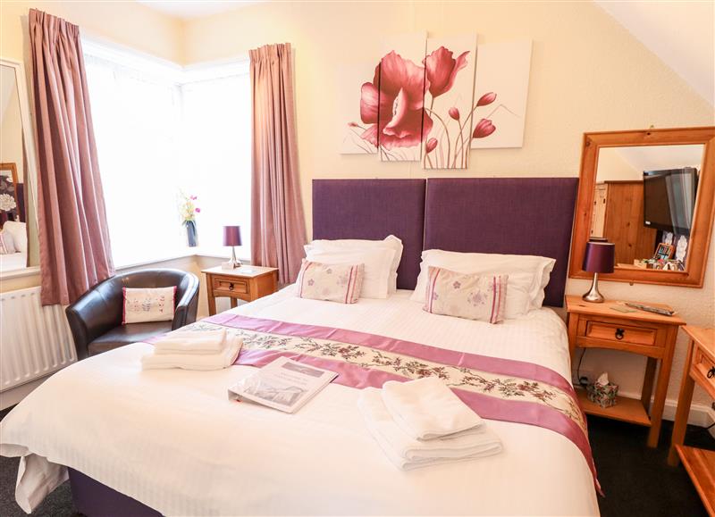 This is a bedroom (photo 4) at Caxton House, Skegness
