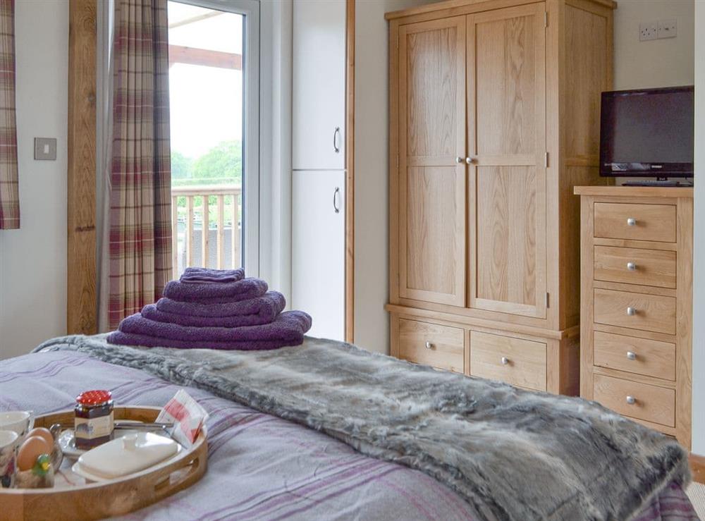 Peaceful double bedroom at Cedar Lodge in Cowbeech, near Hailsham, East Sussex
