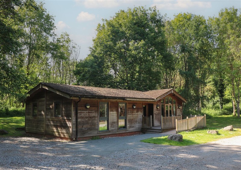 The setting of Cedar Lodge at Cedar Lodge, Rosliston