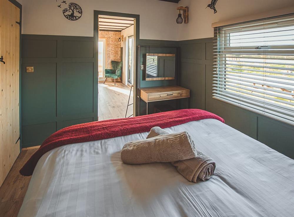Double bedroom (photo 2) at Cedar Lodge in Sea, near Ilminster, Somerset