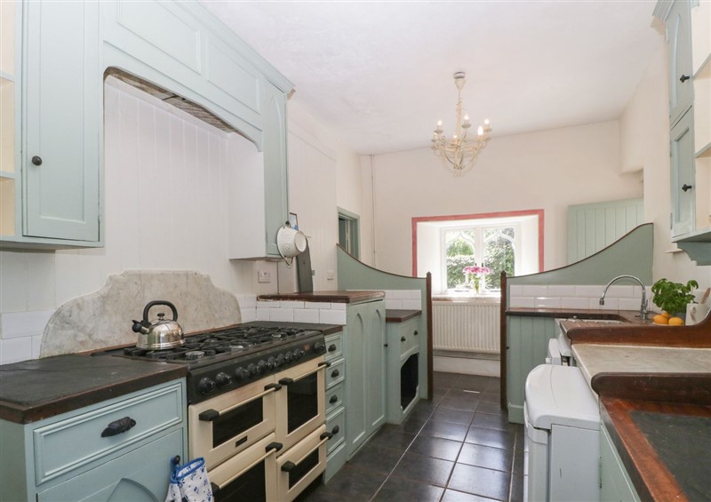 The kitchen (photo 3) at Cefn Campstone, Llanvihangel Crucorney near Abergavenny