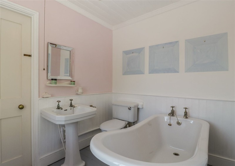 This is the bathroom at Cefn Campstone, Llanvihangel Crucorney near Abergavenny