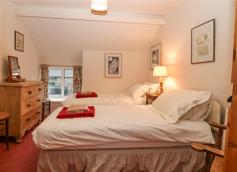 One of the 3 bedrooms (photo 2) at Cefn y Gadfa, Pentrefoelas