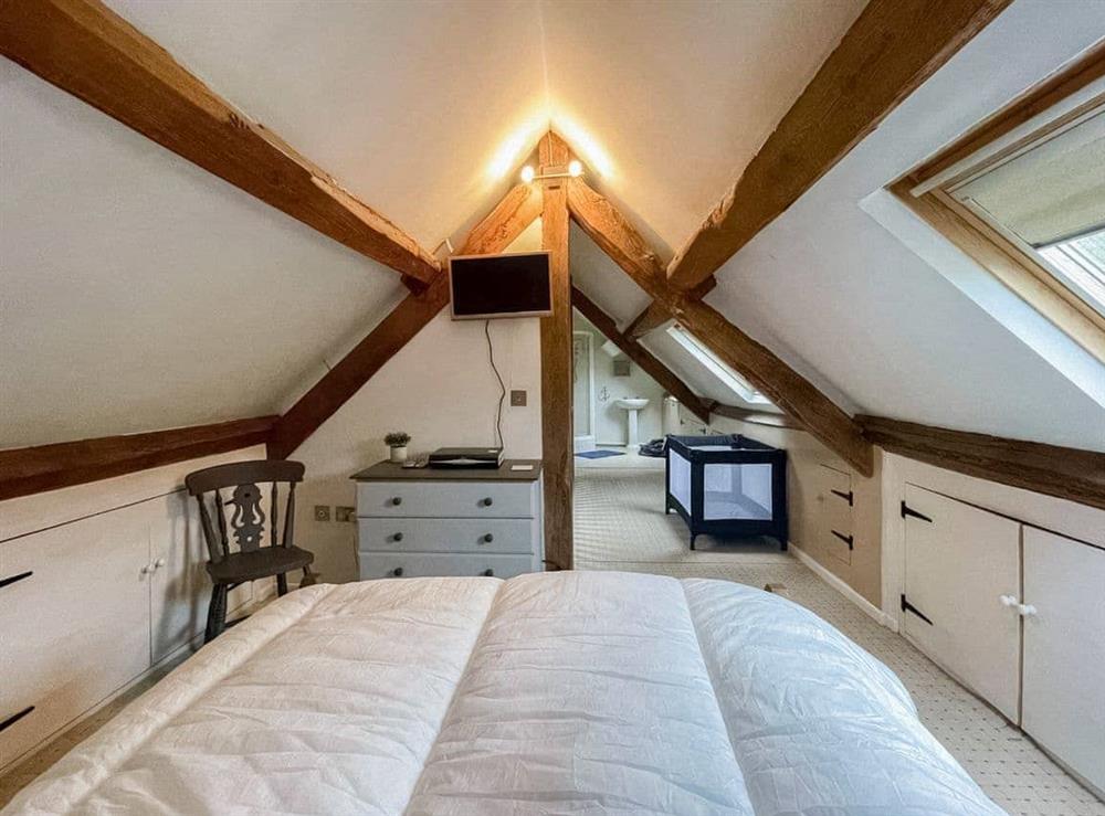 Double bedroom (photo 2) at Cefn Y Meirch in Rhosygwaliau, Gwynedd