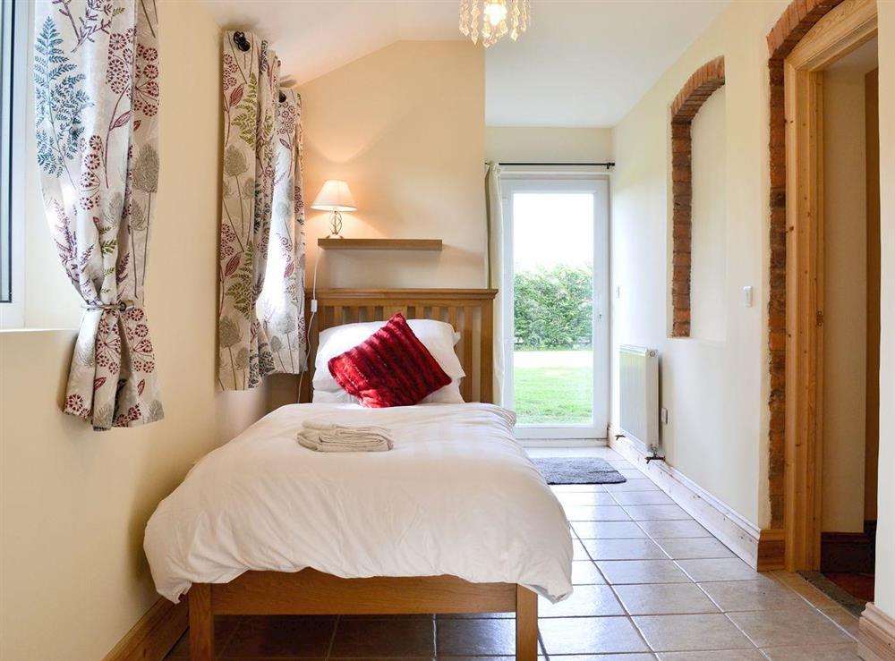 Comfortable twin bedroom at Cefnaire in Newtown, Powys