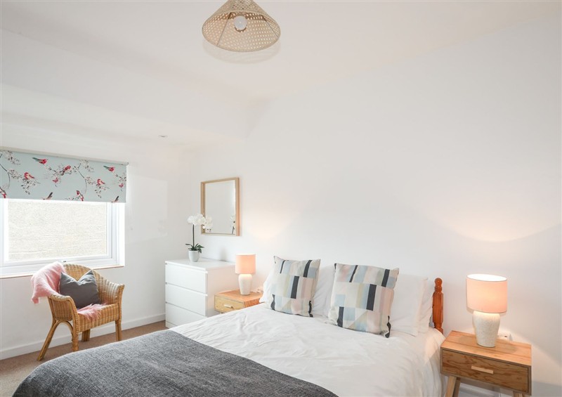 One of the 2 bedrooms at Ceiriad - 9 Tyn Don, Llanengan near Abersoch