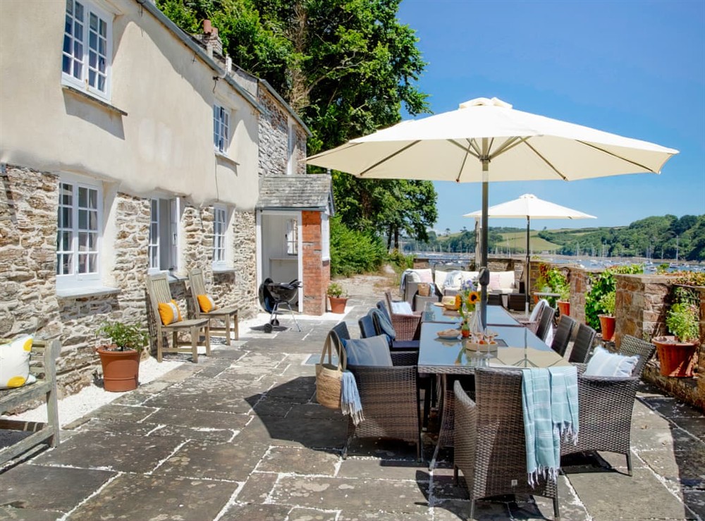 Sitting-out-area (photo 2) at Cellars Cottage in Portscatho, Cornwall