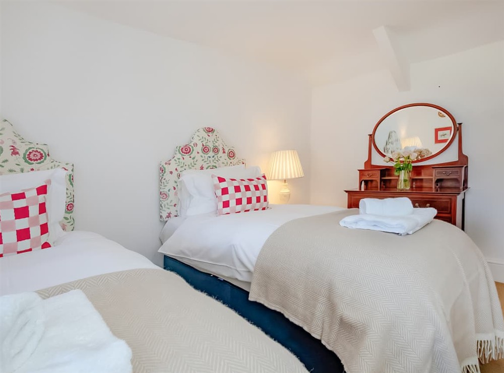 Twin bedroom (photo 2) at Cellars Cottage in Portscatho, Cornwall