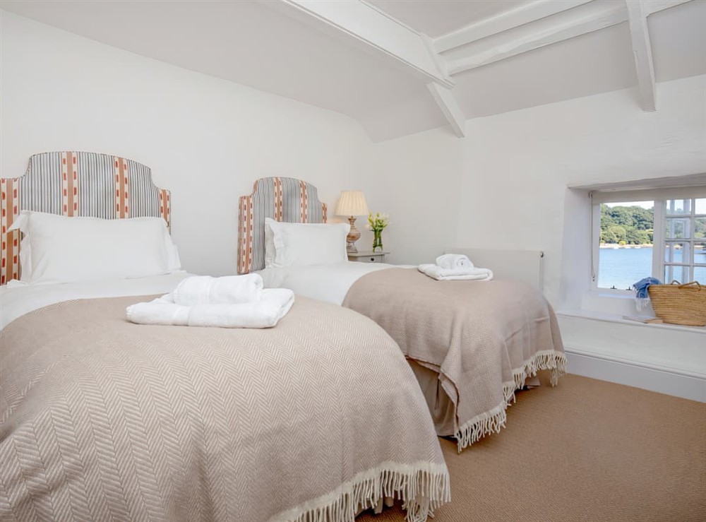 Twin bedroom (photo 4) at Cellars Cottage in Portscatho, Cornwall
