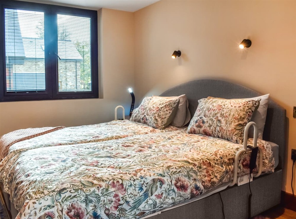 Bedroom at Centilen Pedr in Nansidyll, Dyfed