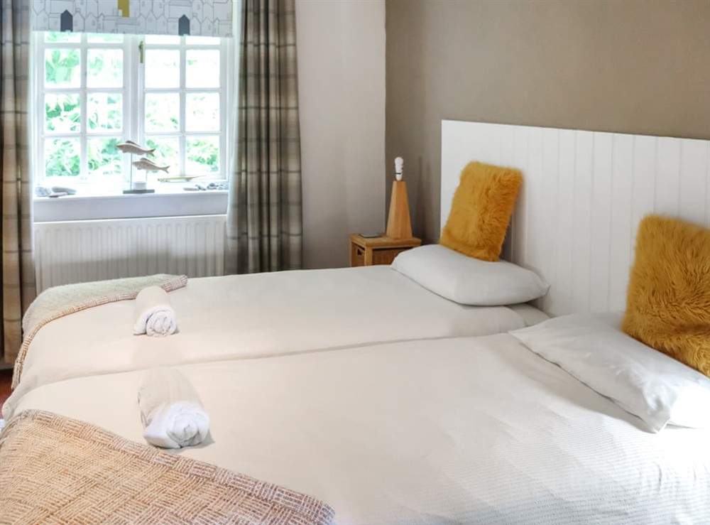 Twin bedroom