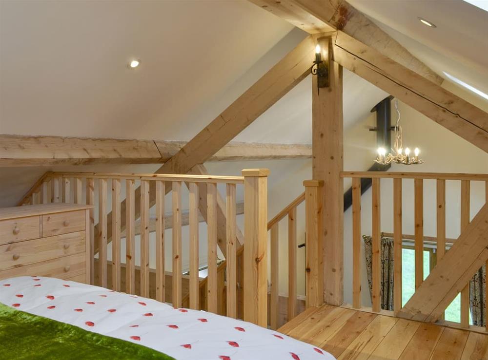 Charming first floor double bedroom at Curlew Cottage, 