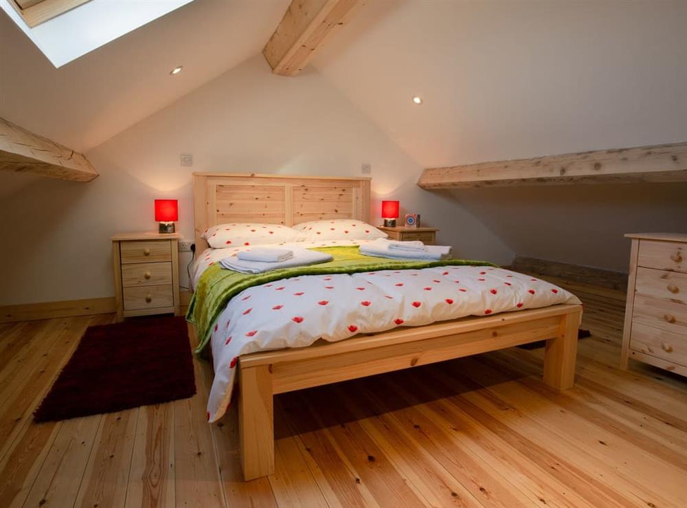 Relaxing double bedroom at Curlew Cottage, 
