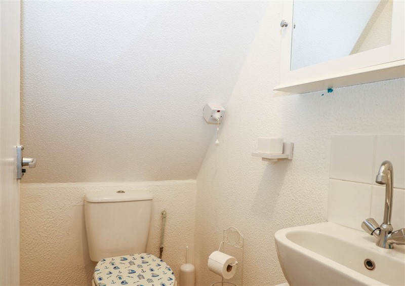 Bathroom at Chalet 58 - The Beach House, Kingsdown