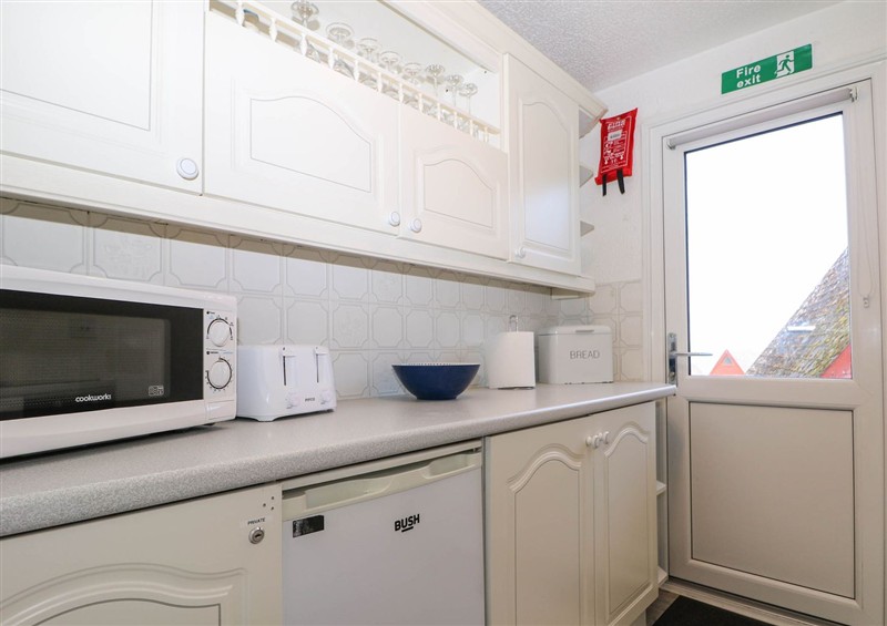 The kitchen at Chalet 58 - The Beach House, Kingsdown