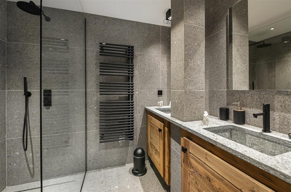Chalet Chanrossa (photo 15) at Chalet Chanrossa in Courchevel 1550, France