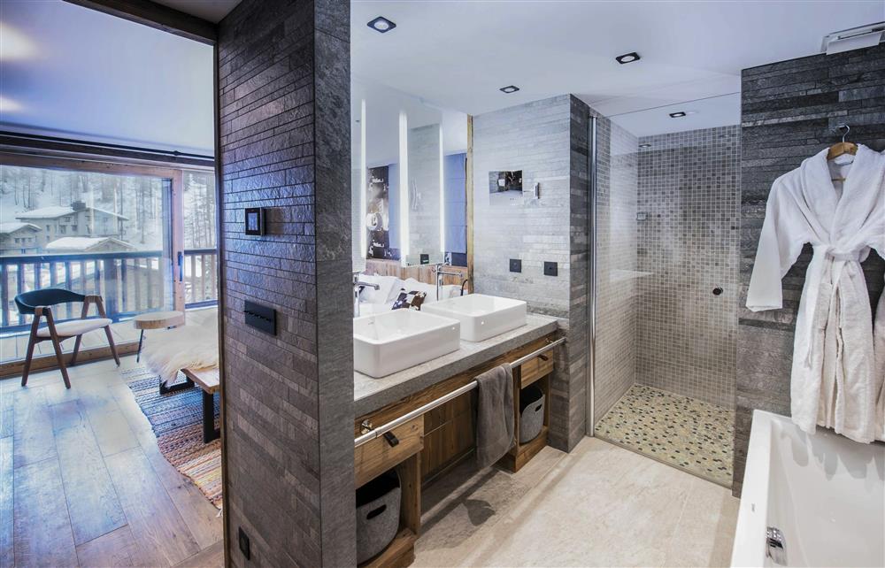 Chalet Estelle (photo 2) at Chalet Estelle in Val D'Isere, France
