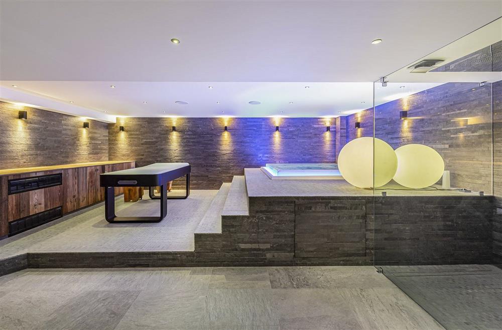 Chalet Estelle (photo 8) at Chalet Estelle in Val D'Isere, France