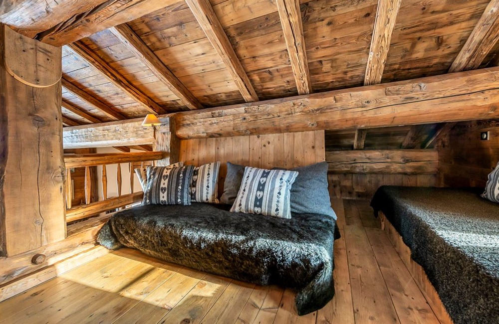 Chalet Folie (photo 13) at Chalet Folie in Val d`Isere, France