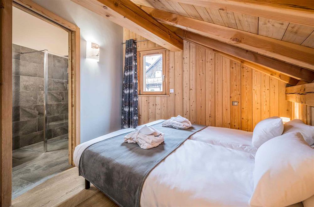 Chalet Honeycrisps