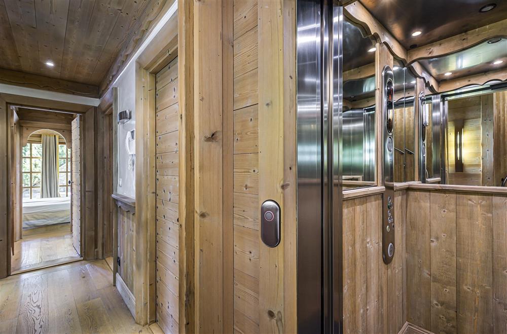 Chalet Laure (photo 11) at Chalet Laure in Courchevel 1850, France