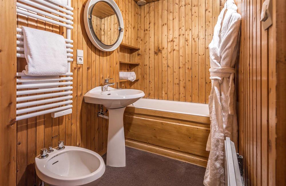 Chalet Marais (photo 10) at Chalet Marais in Val d'Isere, France