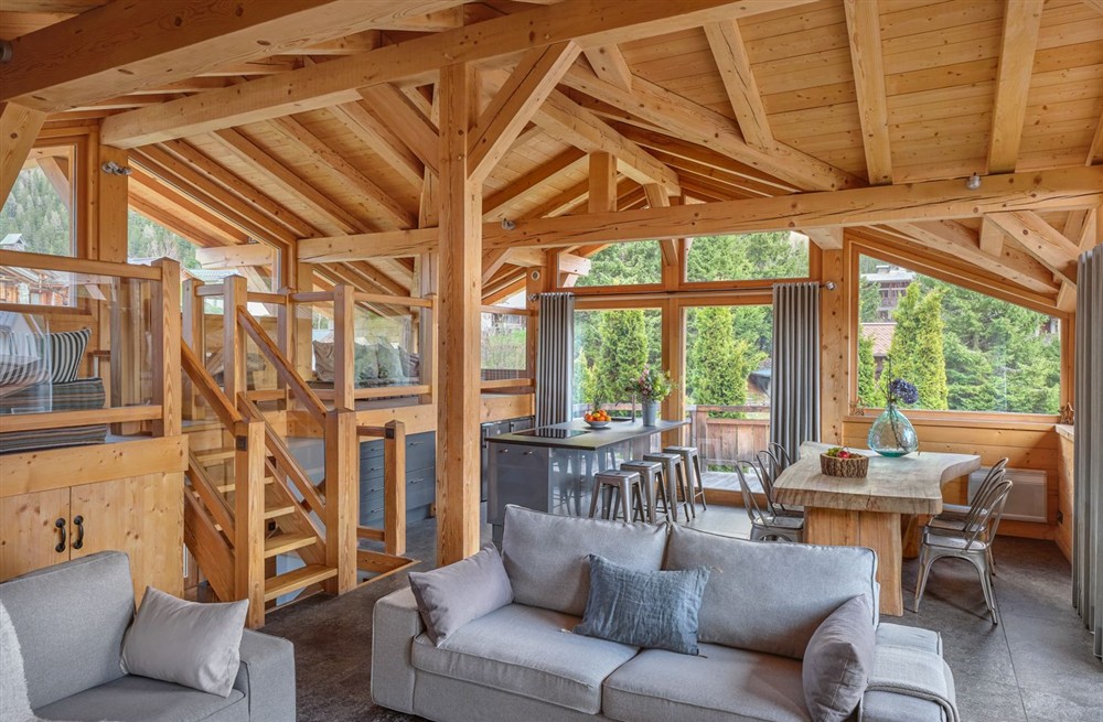 Chalet Shine