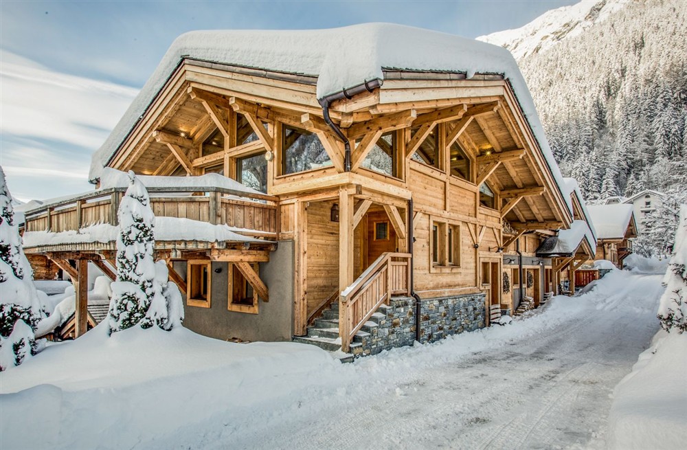 Chalet Shine