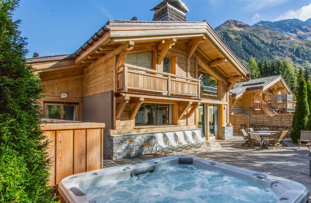 Chalet Shine