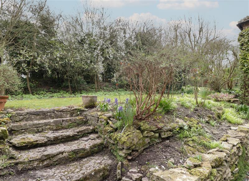 The setting around Chalkpit Cottage