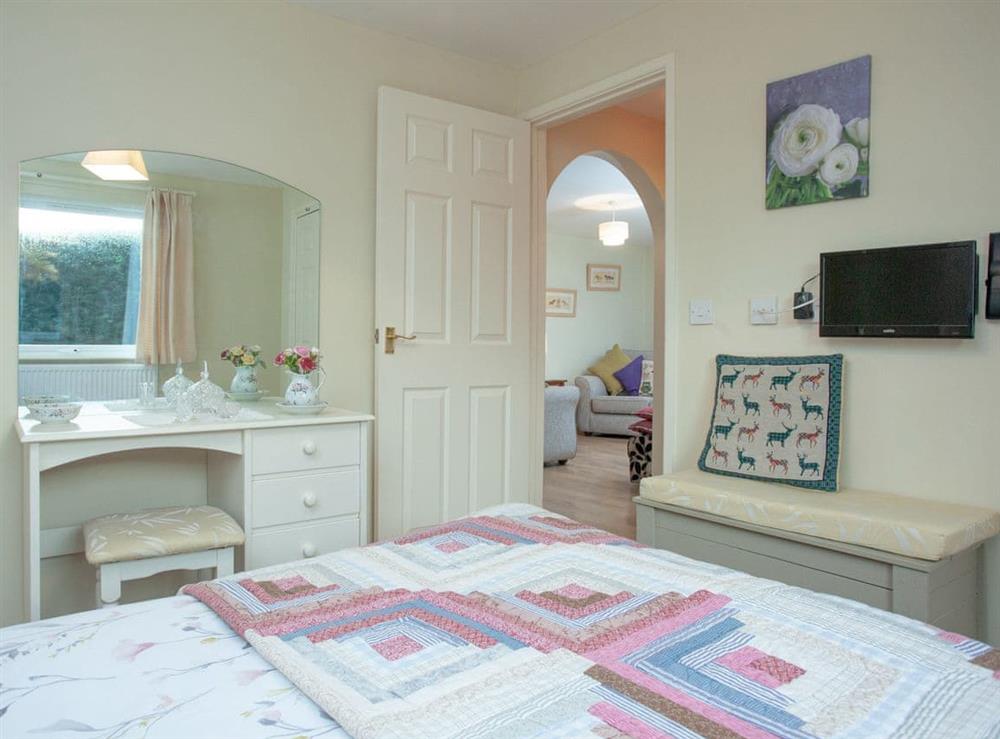 Double bedroom (photo 2) at Challette at Timbertops in Washfield, near Tiverton, Devon