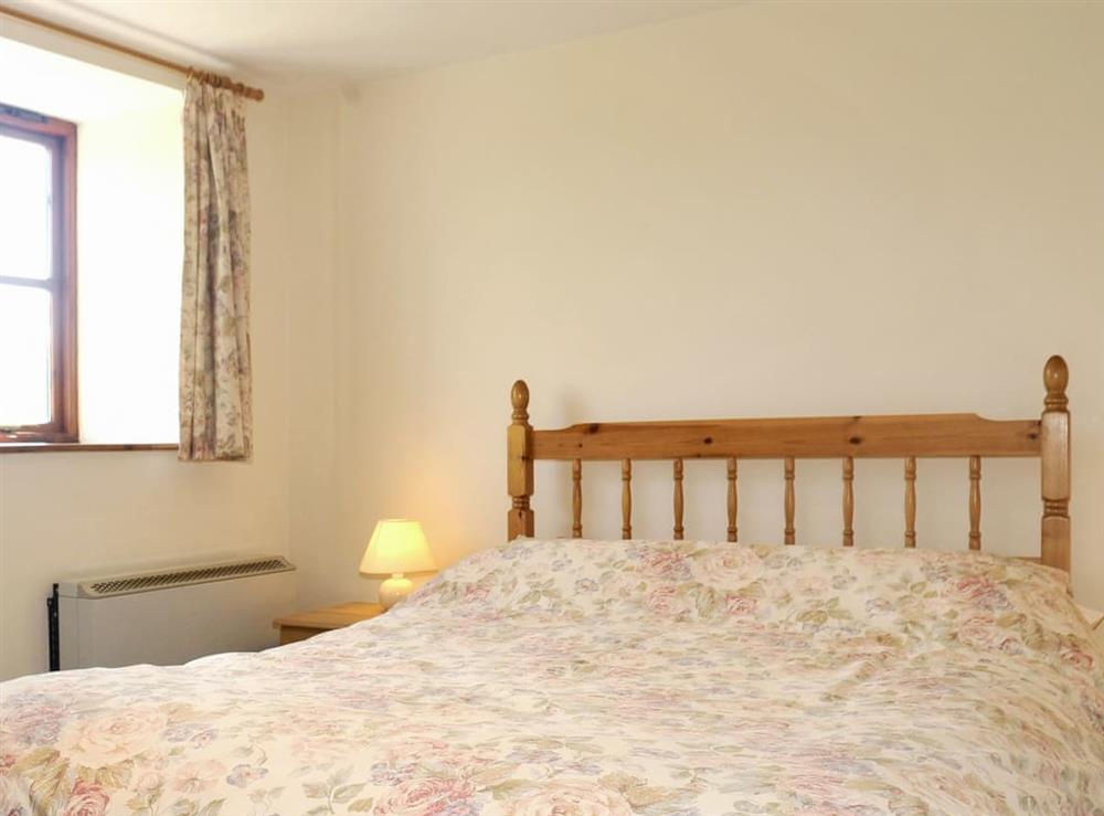 Double bedroom at Challeys Cottage in Winscombe, Avon