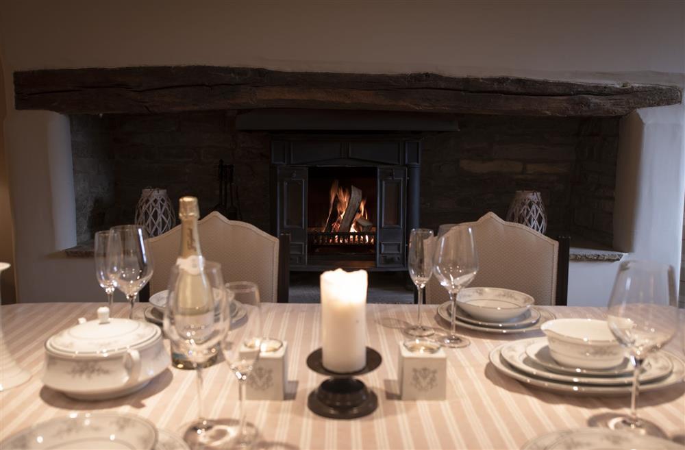 Chance Cottage, North Yorkshire: Enjoy a delicious meal at the dining table in front of the wood burning stove