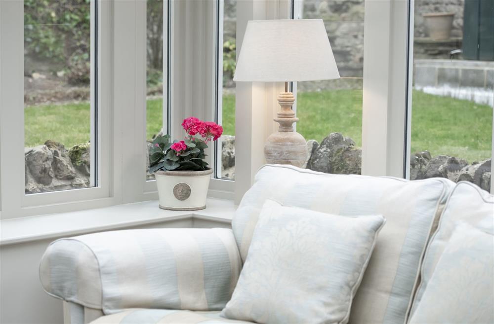 Chance Cottage, North Yorkshire: Enjoy the rural surroundings in the warmth of the conservatory at Chance Cottage, Nr Leyburn