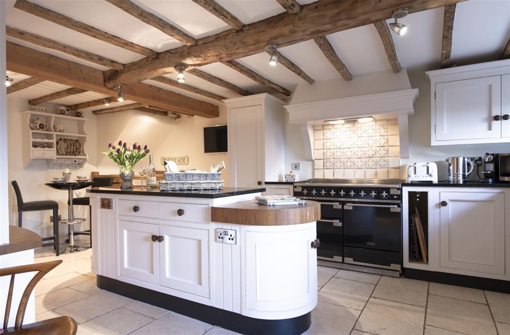 Chance Cottage, North Yorkshire: The well-equipped and elegant farmhouse style kitchen at Chance Cottage, Nr Leyburn