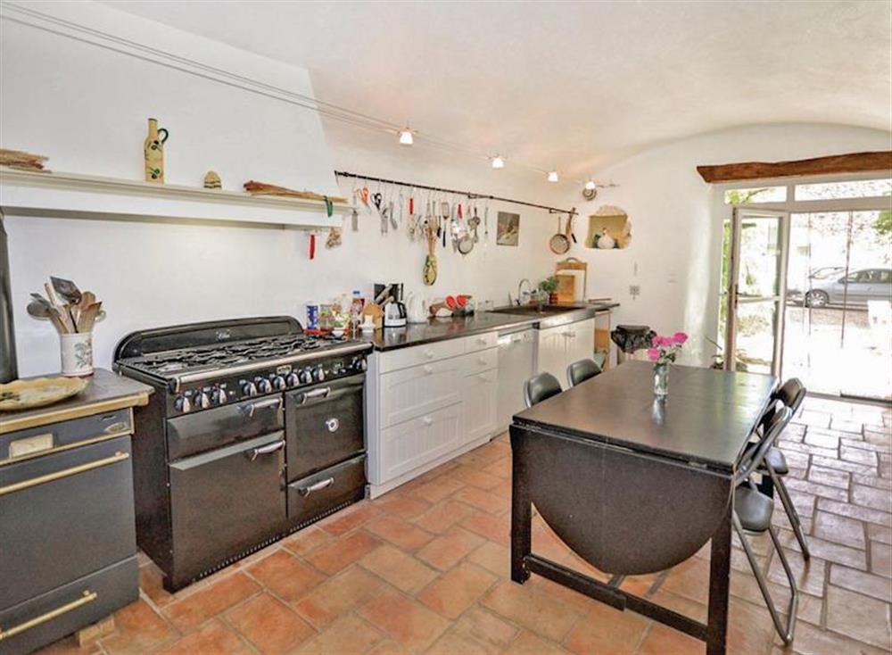 Kitchen (photo 2) at Chant d’Etoile in Marsanne, Drôme, France