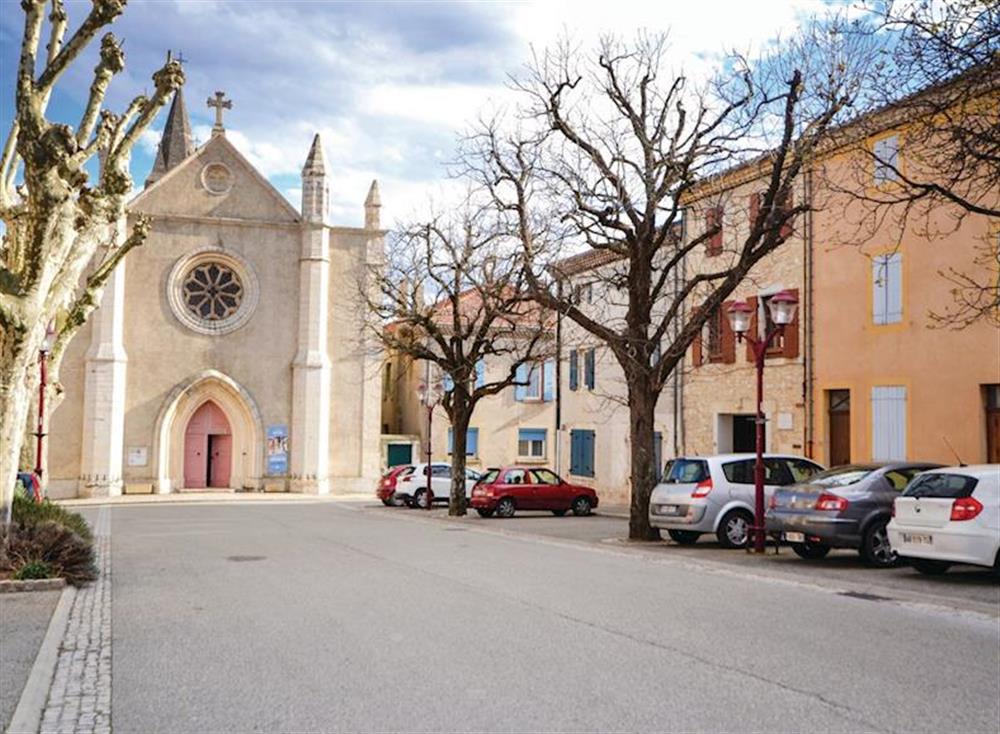 Surrounding area at Chant d’Etoile in Marsanne, Drôme, France