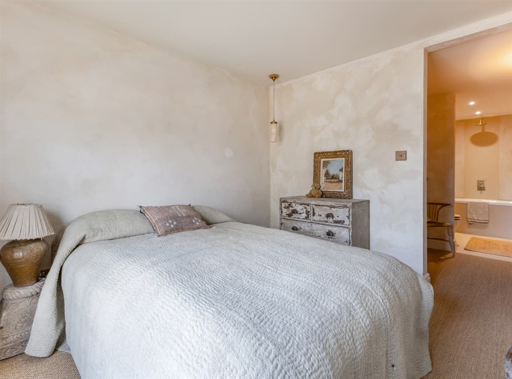 Double bedroom (photo 5) at Chantry House in Shoreham By Sea, West Sussex