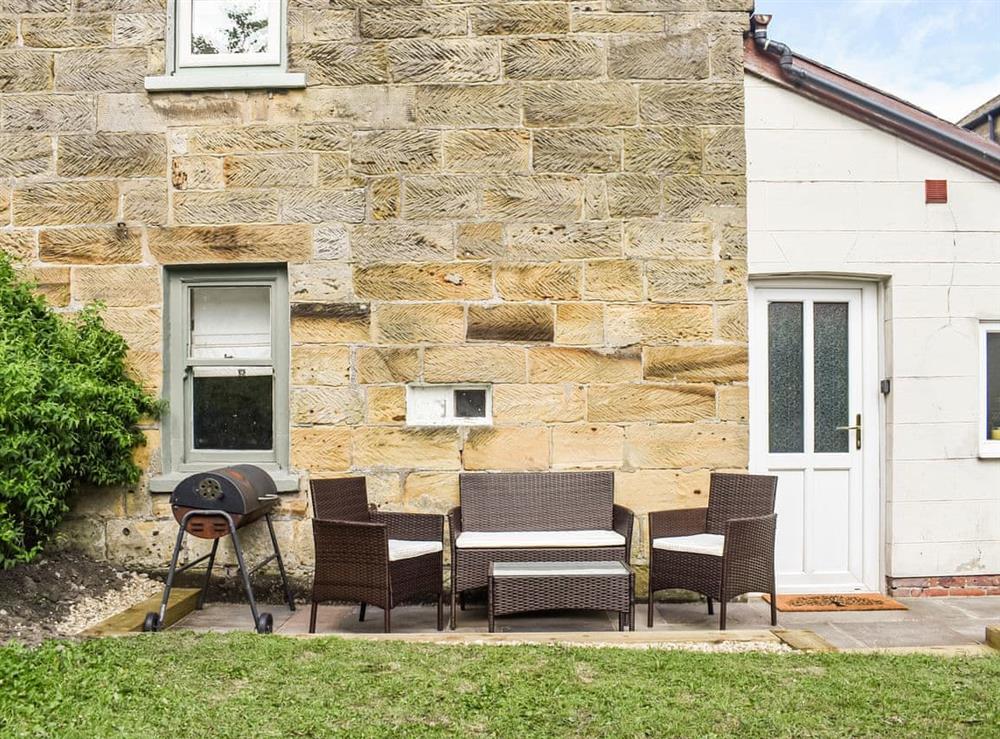 Sitting-out-area at Chapel Cottage in Fylingthorpe, North Yorkshire