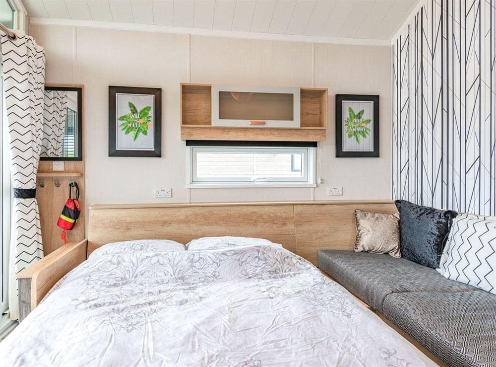 Double bedroom (photo 2) at Horseshoe Lake 5, 