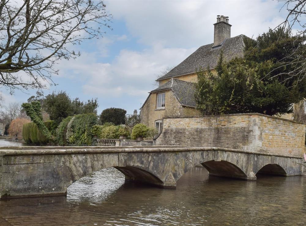 Surrounding area at Chapel House in Bourton-on-the-Water, Gloucestershire